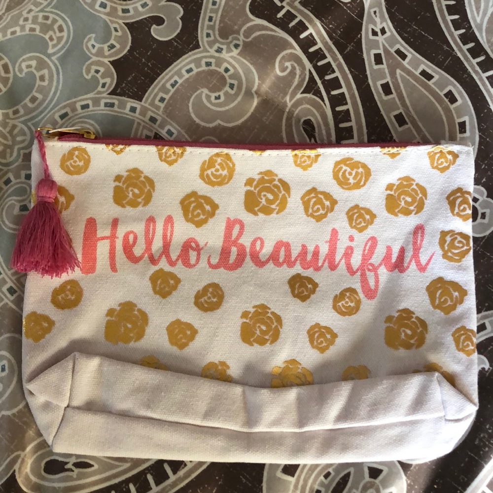 “Hello Beautiful” zipper pouch